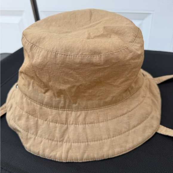 Gucci Beige Bucket Hat - Picture 7 of 12